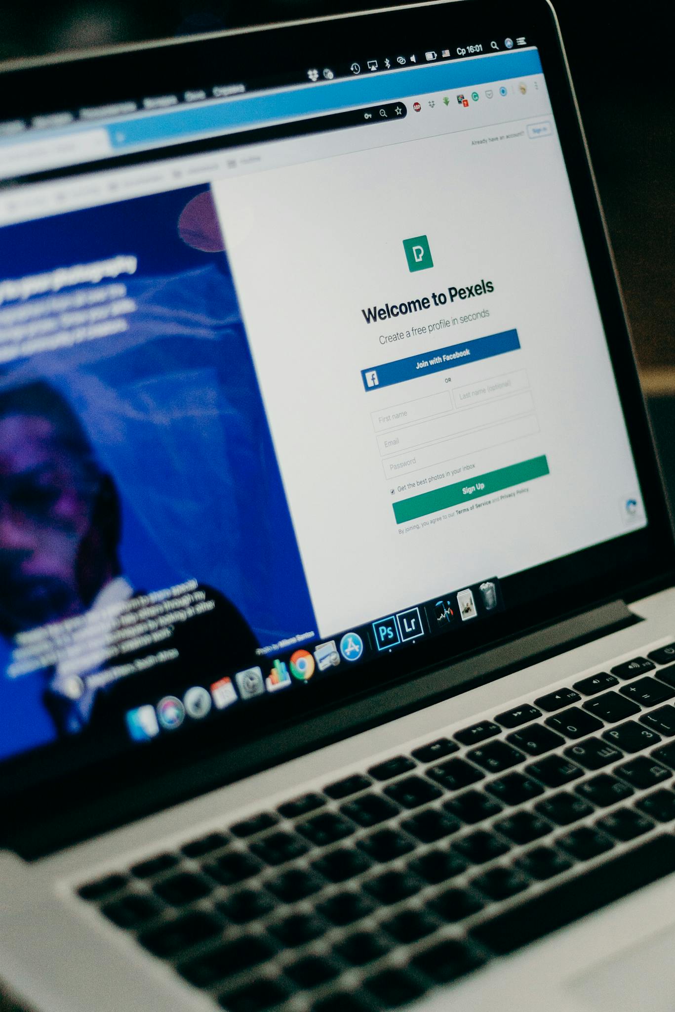 Maximizing Your Blog’S Reach: Seo Tips For Bloggers 1 close up view of a laptop displaying a